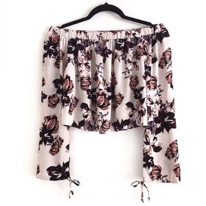 Kendall & Kylie Floral Off-Shoulder Crop Top 🌸